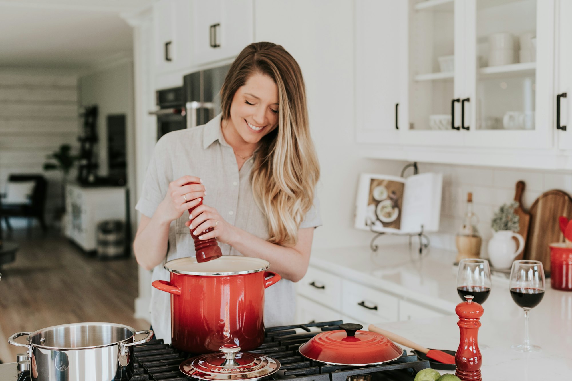 Li plating birria in her home kitchen